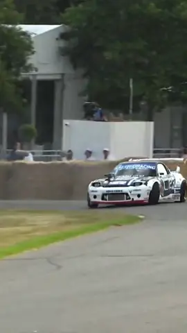 Mad mike drifting in his sick rx7 4 rotary mazda #rx7 #4rotar #drift #drifting 
