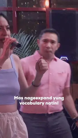 Spelling is fun. Improv is funn-er. #comedyph #improv #fyp #improvcomedy #theatre #funny 