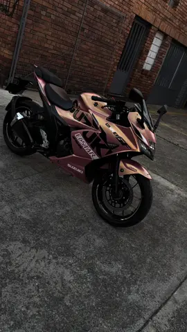 Forrado suzuki gixxer sf color salmon🔥 #suzuki #gixxer #gixxer250 