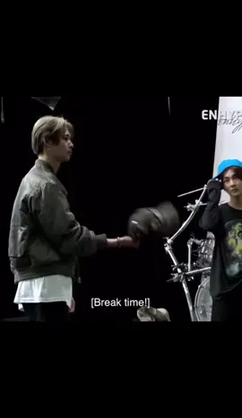 riki’s hat tricks >> #nishimurariki #ni_ki #enhypen #kpopfyp 