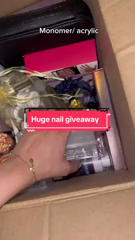 I’m blessed enough to get all these amazing products and I would like to give some of it to you guys! Ik nail tools can get expensive so I’m hoping to help someone with this giveaway! 2 rules to enter: Be following me on IG and TT Dm me ( on IG) why you want to win ( bonus points if you show you your work, as this is going to a nail artist)  Announcing the winner on my IG Dec. 16th #nails #gelnails #giveaway #nailgiveaway