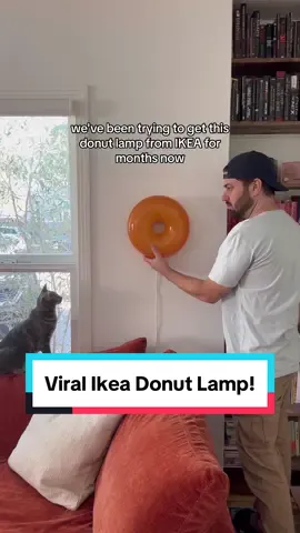Finally tracked down the viral donut lamp from IKEA and we love it! Slowly adding more lamps and soft lighting so we never have to use the big light again💡 #donutlamp #ikea #ikeafinds #lamptok #homedecor #decor #lighting #interiordesign #varmblixt 