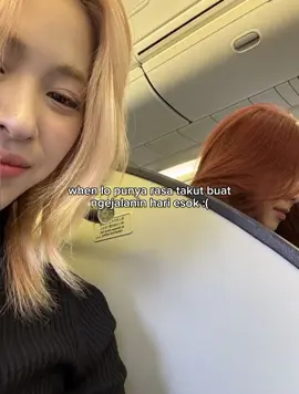 apa lagi besok nya hrs sekolaa, rasa nya takut bgt wkwk, selalu takut sm omongan+ tatapan orang' ☹️ #4u #fyp #xyzbca #moots? 