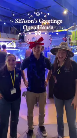 Happy Holidays from the Cabrillo High School Aquarium!  #chsaquarium #aquarium #highschool #aquariumtok #stem #womeninstem #marinebiology #marinescience #fyp #foryoupage #foryou #water 