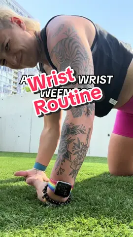 WLW will get it #wlwworkout #wristpain #LGBTQFITNESS 