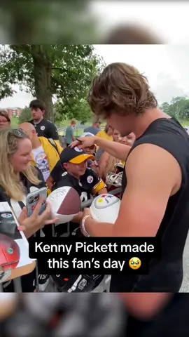 This is what it’s all about 👏 (via @Pittsburgh Steelers) #steelers #wholesome #fan #pittsburgh #nfl #throwback 