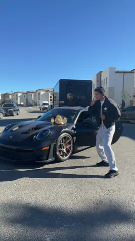 Coming at you full speed with my partners at monkey tilt we are giving away 10 thousand dollars to two people before christmas. Head over to my IG to find out how!! 🚨🚨