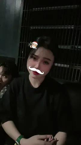 giáng sinh này em chẳng muốn cô đơn 🤭