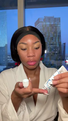 GRWM for a night out! #grwmroutine #makeupforwoc #makeupforblackwomen #makeuptransformation #makeupforbeginners 