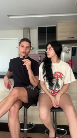 ELA NAO SABE NADA DE FUTEBOL KKKKKKKKKKK