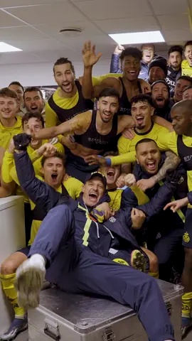 La Royale Union Saint-Gilloise just beat Liverpool Football Club. Historic scenes. 💛💙 #football #win #europaleague #liverpool 