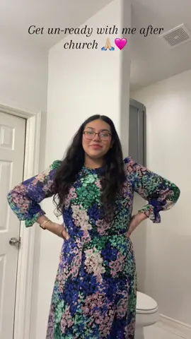 Get un-ready with me! ✨ 🩷#churchtiktok #churchgirl #foryoupage #skincare #wavyhair #tulaskincare #missa #nightroutine 