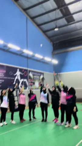 finally dipake juga jj ini 😂 #CapCut #badminton #badmintonindonesia #badmintonplayer #trendbadminton #tokyodriftsong #viral 