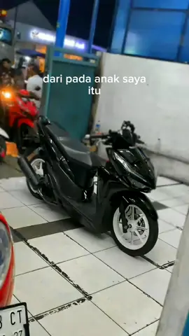 pak yono said 🤗 #vario #vario125 #vavarioan #vietnamstyle🇻🇳 #cinematic #fyp 