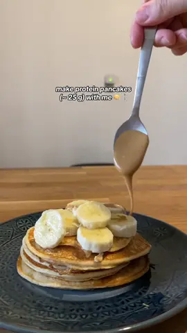 My hyperfixation meal has been pancakes and bananas so i combined them. According to my math, it should have about 25.5 g of protein.  Recipe: • 1/3 cup of trader joe protein pancake mix (i prefer kodiak but didnt have it) • 1/4 cup cottage cheese • 1 egg • 1/3 cup water  • peanut butter + banana 