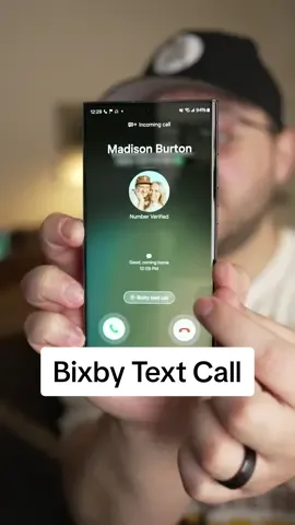 Would you use this call screening feature? #techtok #tech #samsung #android #s23ultra #bixbytextcall #callscreen #imparkerburton #androidguy #techguy 