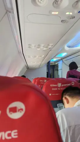 pesawat lion air dapat kursi depan 7 a dan b 