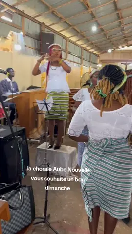 #tiktokchretien #choralmusic #messe #Dieu #traditional #dress #tiktoktogo228🇹🇬🇹🇬🇹🇬ktogo228  Moment de joie après la messe