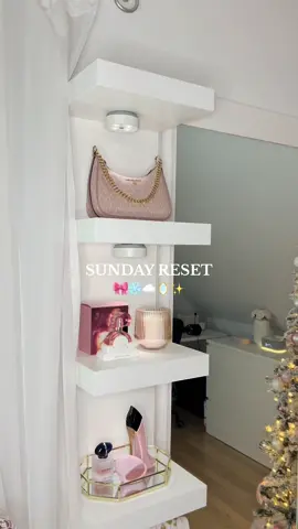 sunday reset 🎀🤍 cleaning is my therapy! Vlogmas day 17 selbstgekauft #sundayreset #resetroutine #CleanTok #cleaning #cleanwithme #cleanmyapartment #resetwithme #fyp #reset 