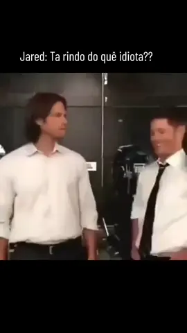 Postando um vídeo aleatório de Jensen e Jared 😂😂😂😂😂😂😂😂😂 #fyyyyyyyyyyyyyyy #vaiprofycaramba #jensenackles #deanwinchester #jaredpadalecki #samwinchester #spnfamily #spn 