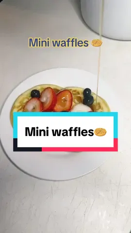 Prepara unos deliciosos waffles🧇 Para tus pequeños en estas vacaciones 😉#waffles #miniwaffles #foood#recetasfaciles #wafflesparabebe 
