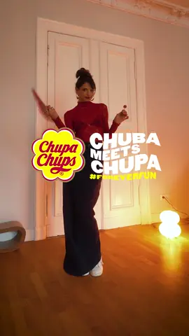 Perfect Match! @ninachuba im Chupa Chups Look 🍭 Weiches Outfit gefällt euch am besten? #foreverfun #chubameetschupa 