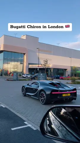 Most seen Bugatti Chiron in London 🇬🇧 . . . . . . #bugatti #bugattichiron #london #fyp #foryoupage #foryou #hypercar 