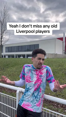 Do you remember those LEGENDS ⁉️🐐 #football #futebol #futbol #fútbol #footballtiktok #footballskills #Soccer #soccerskills #soccertiktok #liverpool #ilyssouu 