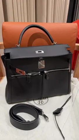 Kelly lakis，32cm，swift，silver，ck89/Black。 #kellylakis #kellylakis28 #hermeskellylakis #hermeskellylakis28 #hermeskellylakis32 #hermeskellyunboxing #hermeskellybag #hermeskelly #minikellychai #minikellyii #minikellyepsom #minikellybag #minikellyepsom #kellybag #kellybags #kellybaghermes #kellybagprices #luxury #luxurylife #luxuryhomes #luxurycars #luxurylifestyle 