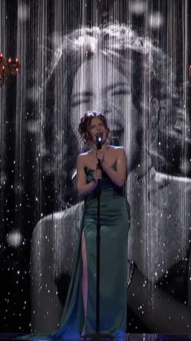 showing #thevoice JUST how amazing she is! 🌟 #TurningTables #Adele 