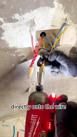 Very useful electrician tools recommended to you#electrician #electriciantools #wiretwisting #wiretwister #electrictools #electricianlife #electriciansoftiktok #electrical #tools #wirestripper #electric 