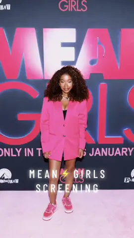 On Wednesdays we wear pink 🩷 and actress @jordyn understood the assignment when she attended the @Mean Girls exclusive LA screening ⚡️ #JordynCuret #MeanGirls #advancedscreening #meansgirlsmovie #onwednesdayswewearpink #fetch #theplastics #pink #losangeles #screening #mayhementertainmentpr 