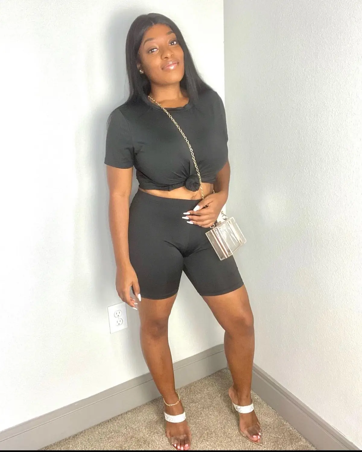 A small little photo opp  #selflove #blackgirltiktok #blackgirlfashion #houstonhottie #houston #blackgirlsrock 
