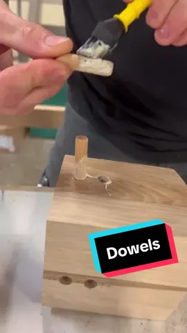 Using 3/8” dowels to attach the aprons to the legs. There’s multiple ways to do this but this is the method I’ve been using lately. Fairly easy and plenty strong enough  . . . #DIY #asmr #asmrsounds #diningtable #dowels #maker #woodworker #woodworking
