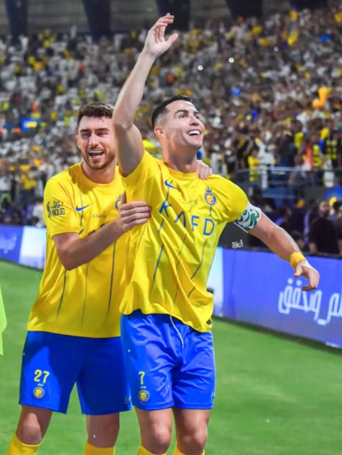 يا حظنا فيييه💛💛💛💛.                                                                                          #viral #realmadrid #cristianoronaldo #النصر_العالمي #النصر_بطل_العرب #النصر #البطولة_العربية #ronaldo #fyp #تاليسكا #رونالدو #alnassr #عميدالعالميه #العالمي 