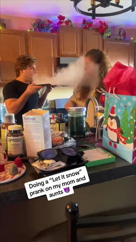 Kevin McCallister and the grinch were always my favorites. So, this tracks 😂🎄 The trick is to have your hands full and ask “can you turn on the water for me” 😈