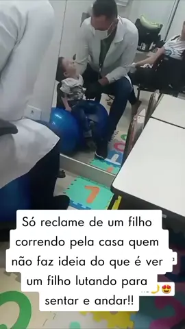 nessas horas a mãe chora junto🥺❤️‍🩹 #lutandodiaaposdia #nuncareclame #sejasempregrato #guerreiro #filhoespecial 
