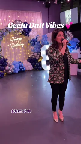 #geetadutt #goldenoldie #retrobollywood #blackandwhite #oldschoolbollywood #parryandrekha #birthdayparty #gig 