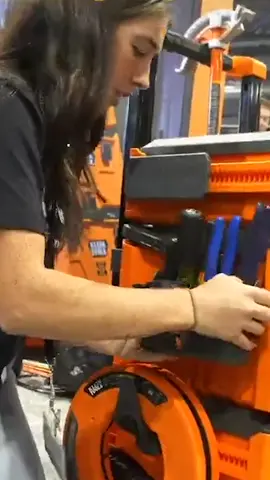 Need a great gift that keeps giving back all year? @lextheelectrician shows why you can get organized better with MODbox best in class features that will keep you organized.