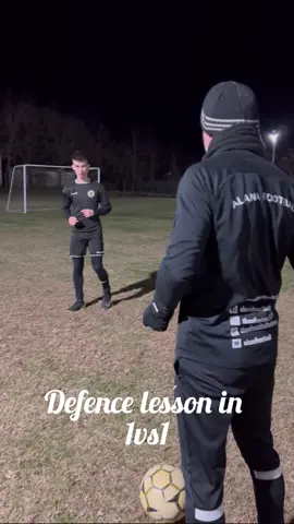 Defence lesson in 1vs1 #foryou #fy #Football #learning 
