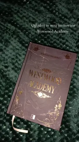 Udało się wam kupić swój egzemplarz? #booktokpolska #westwoodacademy #weronikaancerowicz #BookTok #booktoker #dc #viral #fyp #bookish #bookworm #natalieforbes #blaisedaniels #forsurenotyou #maybeyou #edycjalimitowana #wydawnictwoniezwykłe #books 