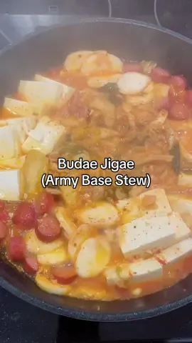 Tastes like home 🫶🏼  #budaejigae #koreanfood #koreanvlog #foodvlog #asianfood #armybasestew 