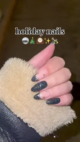 fresh nail set just in time for the holidays 🪩✨🎄🕰️🖤🍾 #sns #nyc #fyp #holidaydesigns #newyearsday #taylorswift #reptviscoming #swifttok 