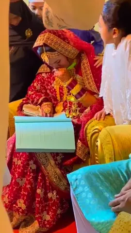 নতুন বউ কান্না করে। বিয়ে কতো মজার।👰👳‍♂️#বিয়ের_ভিডিও #পালিয়ে_বিয়ে #বিয়ে_বাড়ির_প্রেম #বিয়ের_বাড়ির_মেয়ে #গ্রামের_বিয়ে #বিয়ে 