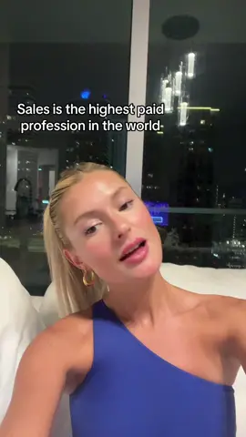 Get into sales!! #sales #womeninsales #doortodoor #girlsinsales #saleshumor #salestips #salestok #womeninbusiness #howtobesuccessful 
