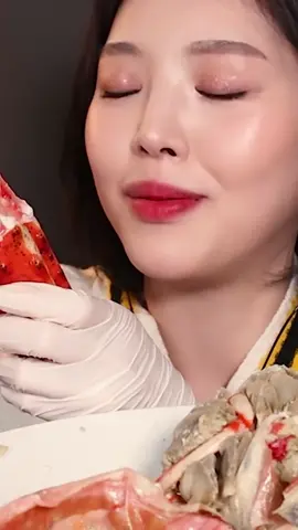 4.5Kg Giant King Crab Mukbang Finished with savory intestines mixed with rice Giant KingCrab MukbangASMR #fyp #asmr #food #eating