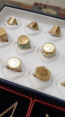 💎🛠💍 Demandez Madame Ali, la reine des bijoux porte-pièces  💎🛠💍 Bijouterie Madame Ali Lyon 11 rue Moncey 69003 Lyon 💎⚒💍 Horaires : Ouverture du mardi au samedi de 10h30 à 18h15  💎⚒💍 #napoleon #bijouxdujour #bijouxaddict #bijoutier #or18carats #gold #louisdor #or18k #villedelyon #madameali #grenoble #oran #gold #jewellery  #lyon #venissieux #bijouterie #guillotiere #grenoble  #louisette #placedupont #villeurbanne #piecenapoleon #18carats #pieceor 