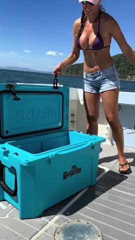 Inshore fishing action out of Casa del Golfo #fishingwithluiza #fish #elsalvador #fishing 