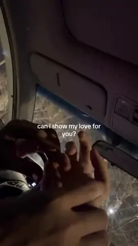 a linguagem do amor dele: estalar meus dedinhos🙃 #foryoupage #viral #lovelanguage #canishowmyloveforyou? #casal #couple #fy 