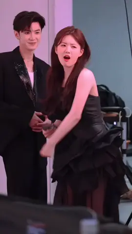 Đứng xem em chỉ cho quay Douyin kìa trời.Cưng quá trời Cưng 🩵💜 #xuhuong #vungtromkhongthegiau #rosyzhao #chenzheyuan #trantrietvien_trieulotu #trantrietvien_trieulotu💜🐡 #phimvungtromkhongthegiau #trantrietvien_trieulotu❤ 
